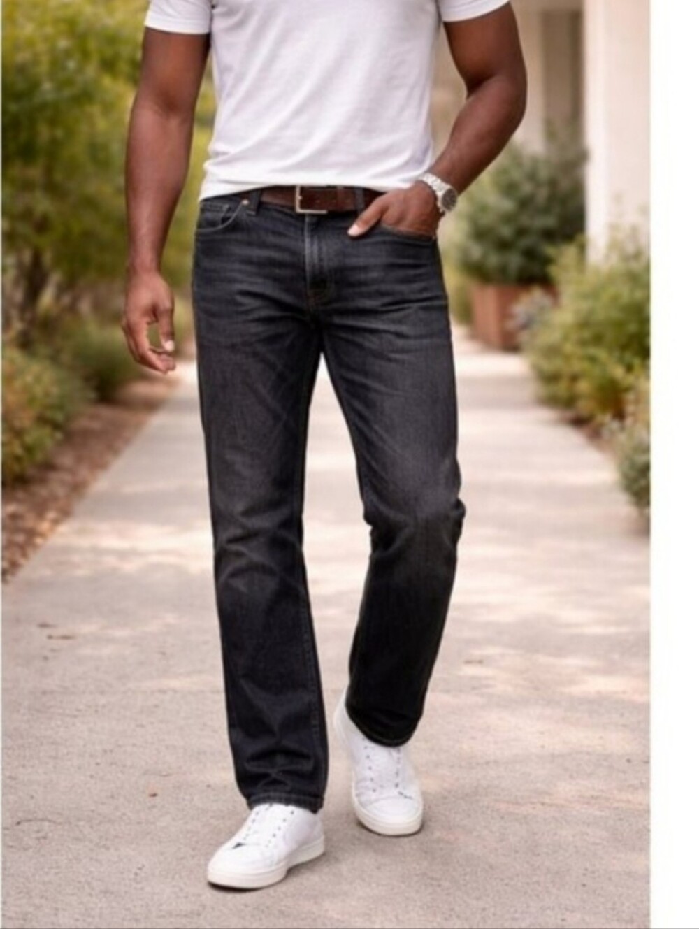 Guess Regular Straight Leg Crescent Fit Men's 33x34 Dark Wash Denim Jeans